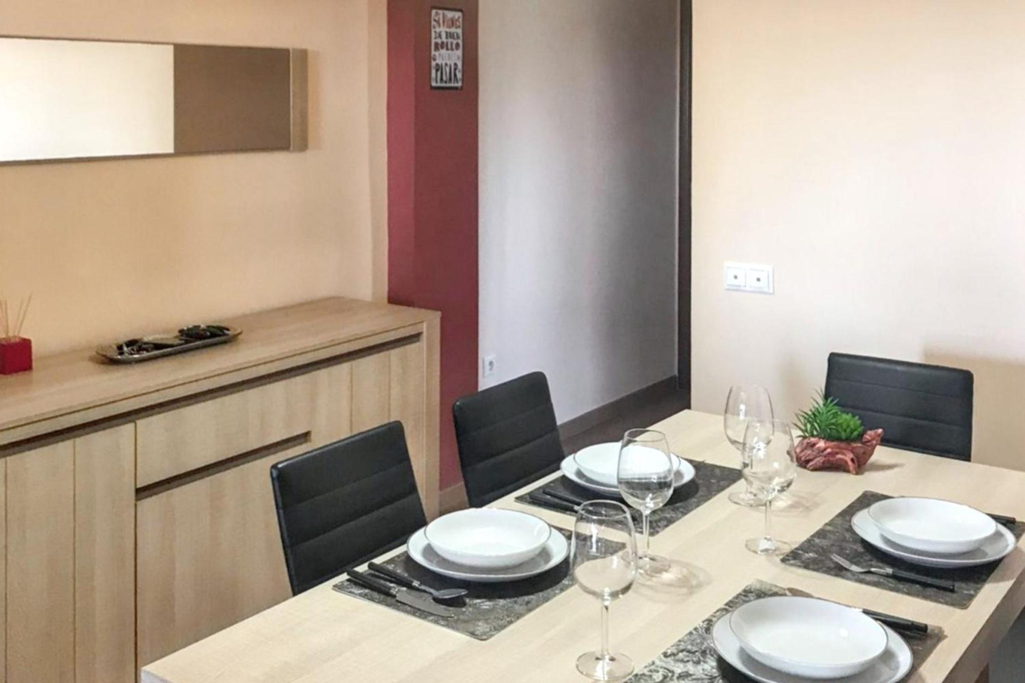 Appartement Comfortable In With Balcony And View 81 M² *